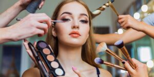 So richten Sie ein stilvolles Make-up- und Styling-Studio im eigenen Zuhause ein